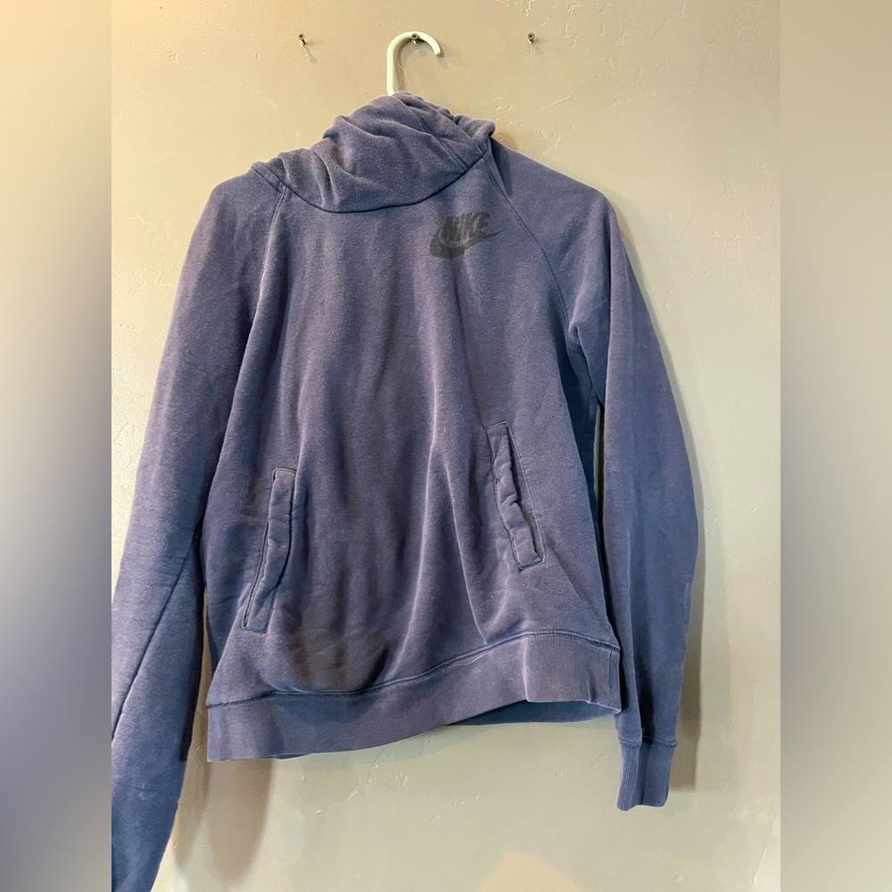 Dark navy Nike sweatshirt